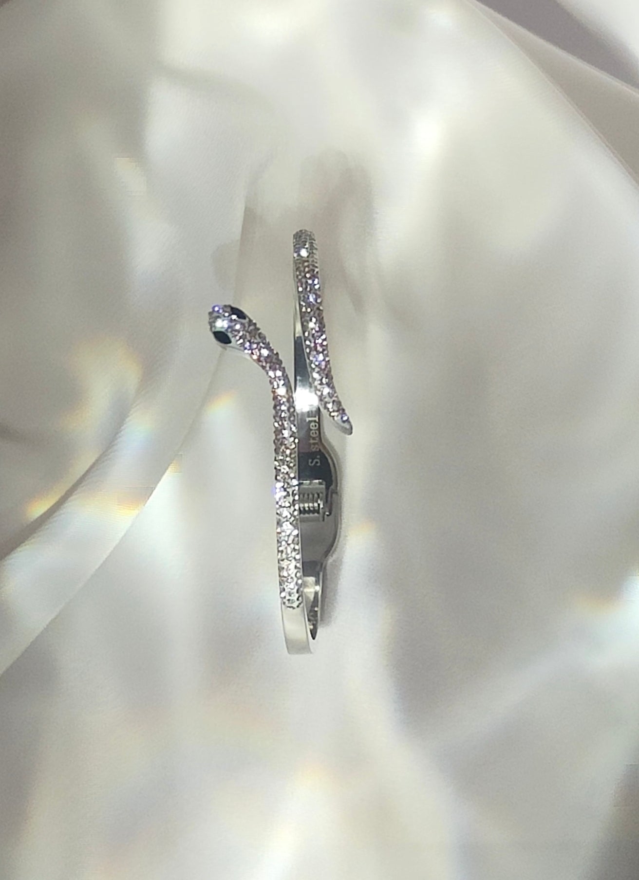 Bracciale a serpente con strass in acciaio inossidabile color argento