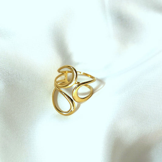 Anello design fluido in acciaio inossidabile