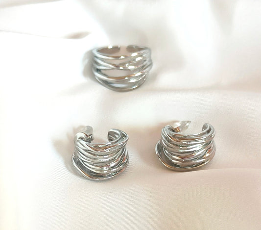 Anello e orecchini abbinati in acciaio inossidabile